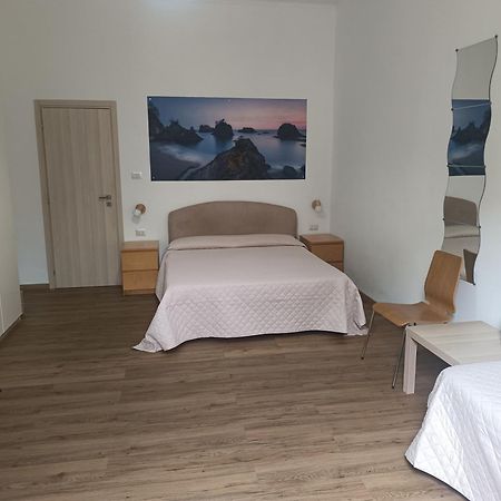 B&B Stella Marina Aci Trezza Exterior foto
